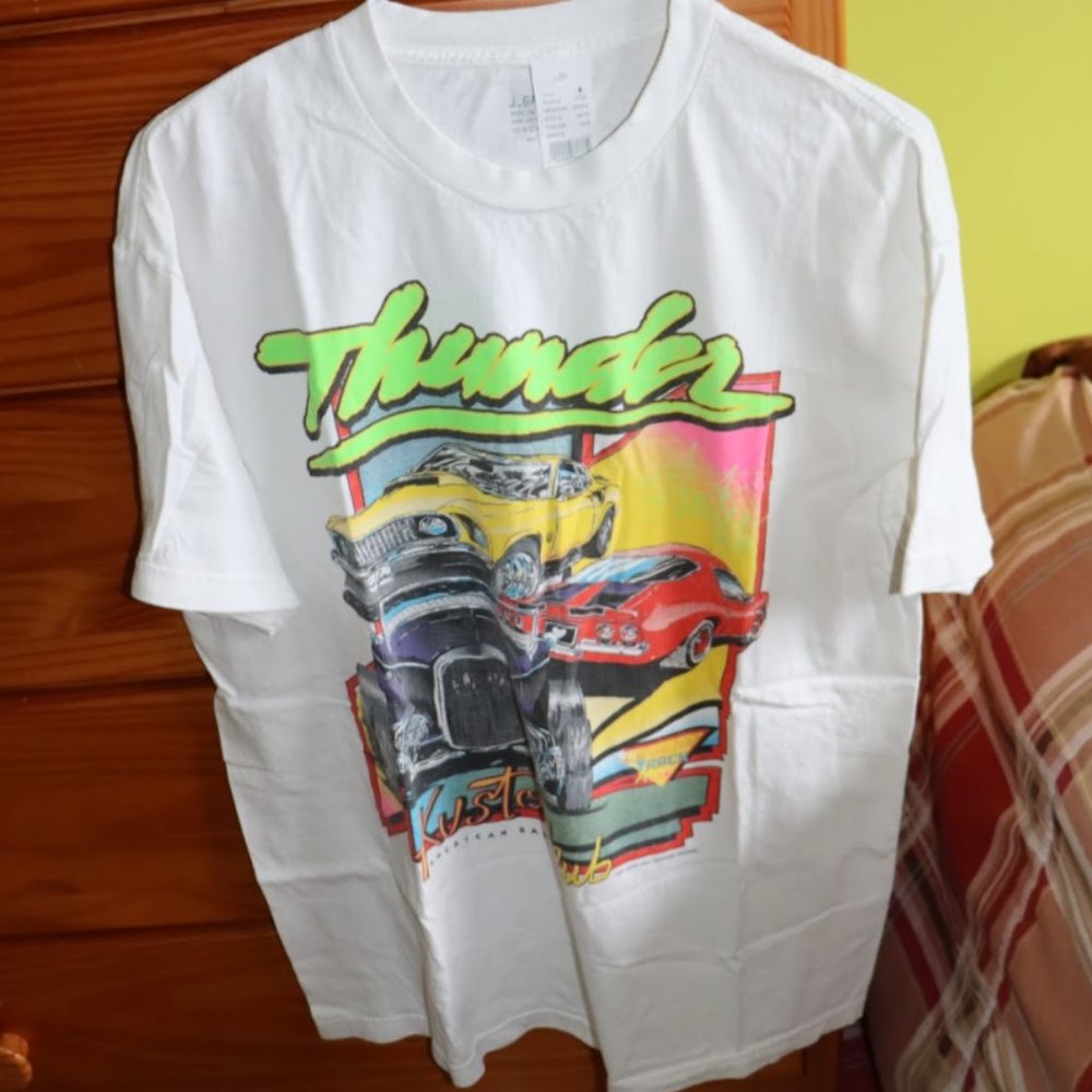 Brandy Melville thunder graphic tee